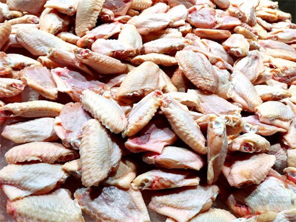 肉鸡养殖企业不断扩张产能 肉鸡市场恐难逃下行风险