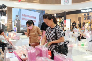 上海市消保委呼吁消费者 对不法商家借疫情哄抬物价行为说“不”